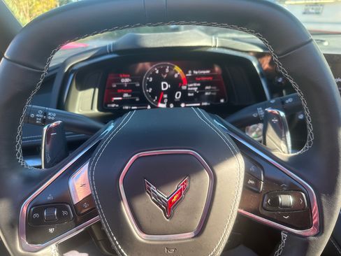 Used 2025 Chevrolet Corvette Stingray Coupe w/ 1LT image 16