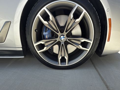 Used 2018 BMW M550i xDrive AWD/4WD image 14