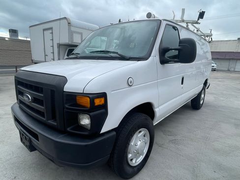Used 2010 Ford E-250 and Econoline 250 image 22
