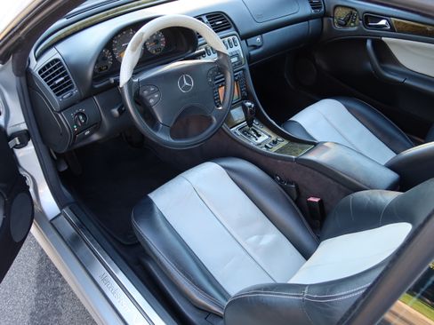 Used 2002 Mercedes-Benz CLK 55 AMG Coupe image 12