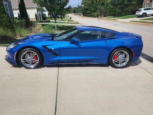 Used 2016 Chevrolet Corvette Stingray Coupe 2D w/ 3LT Preferred Equipment Group image 6