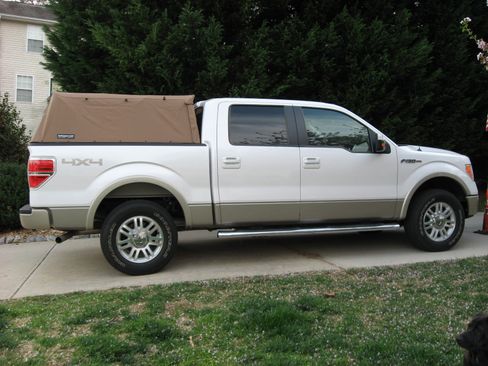 Used 2010 Ford F150 Lariat image 27
