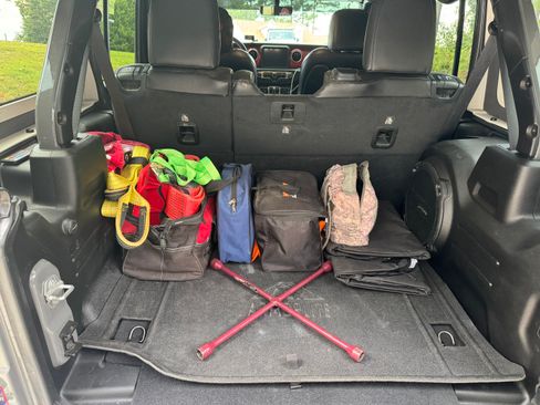 Used 2019 Jeep Wrangler Unlimited Rubicon image 17