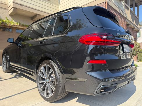 Used 2021 BMW X7 M50i w/ Dynamic Handling Package AWD/4WD image 13