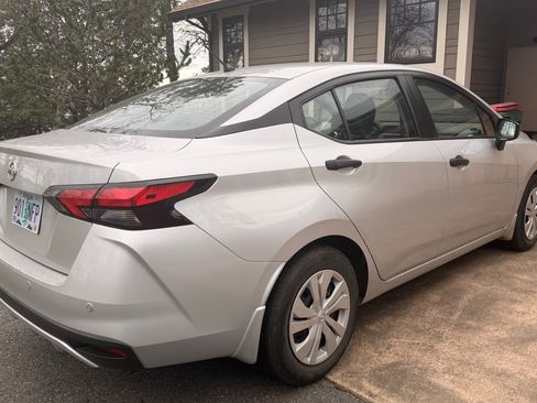 Used 2021 Nissan Versa S image 13