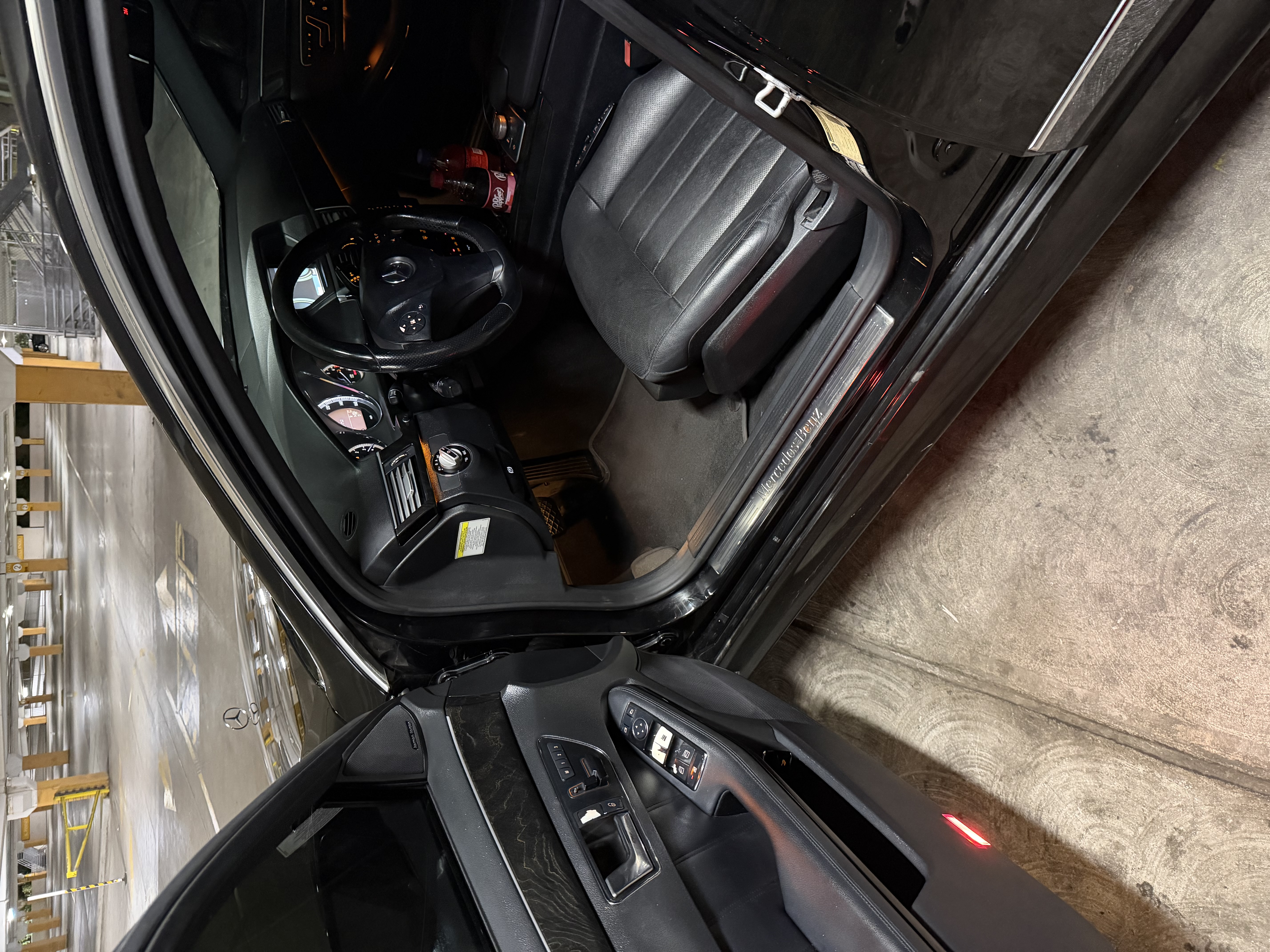 Used 2010 Mercedes-Benz E 550 Sedan image 9