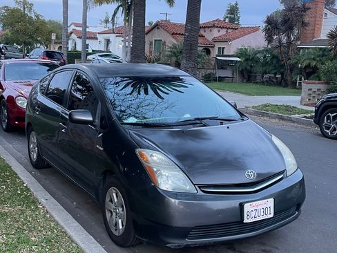 Used 2007 Toyota Prius Touring FWD image 9