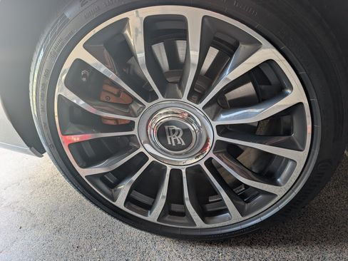 Used 2020 Rolls-Royce Ghost RWD image 28