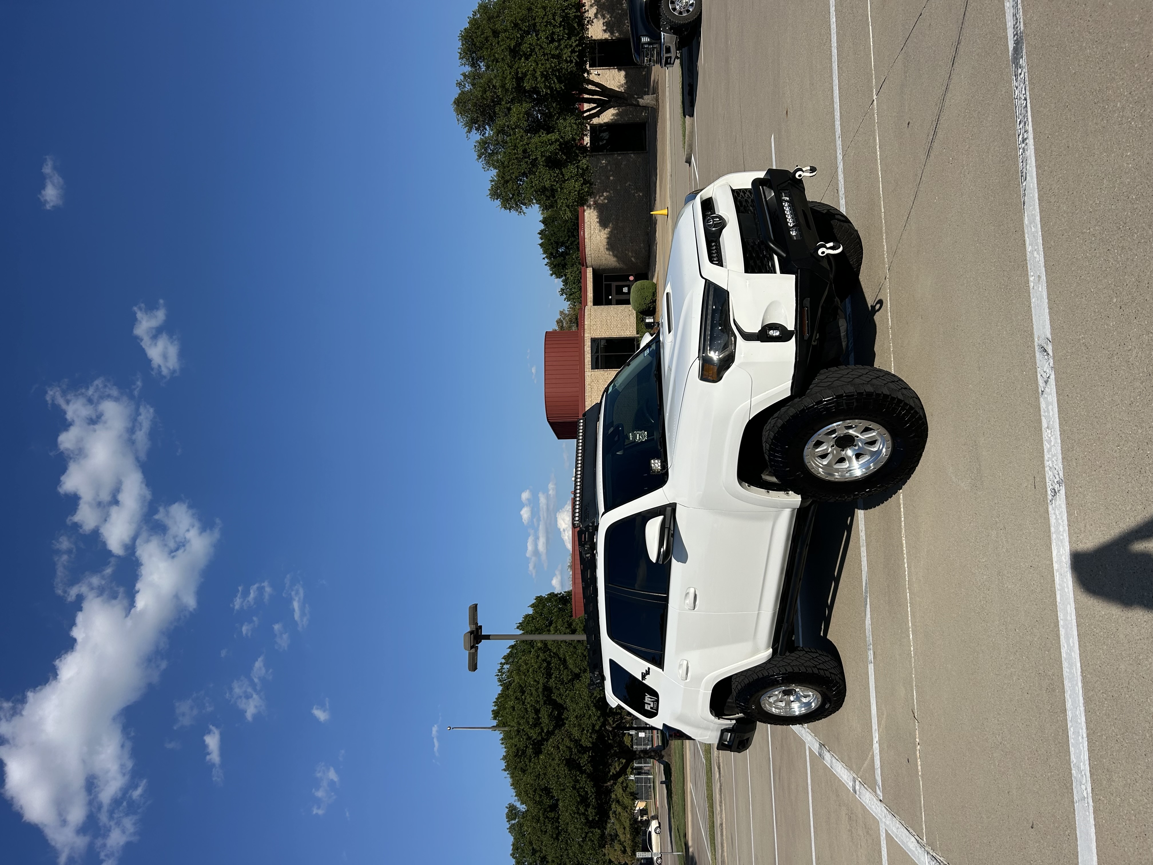 Used 2021 Toyota 4Runner TRD Off-Road Premium w/ Moonroof Package AWD/4WD image 10