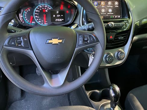 Used 2022 Chevrolet Spark LT FWD image 10