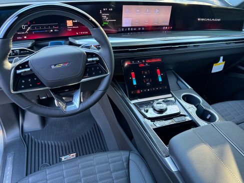 Used 2026 Cadillac Escalade V w/ LPO, ONYX Package image 14