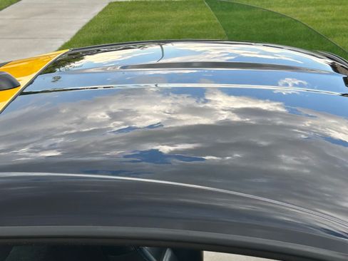 Used 2005 Chevrolet Corvette Coupe w/ Preferred Equipment Group image 12