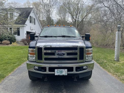 Used 2009 Ford F250 XLT image 4