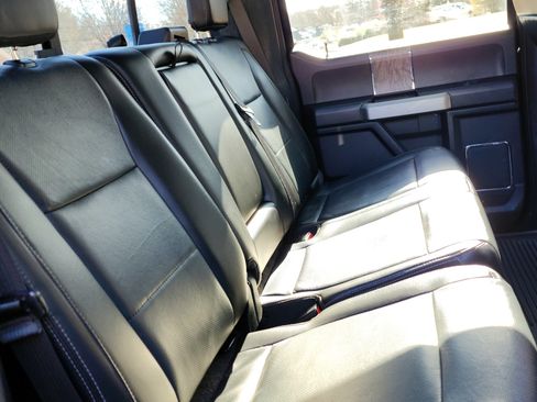 Used 2017 Ford F450 Lariat image 12