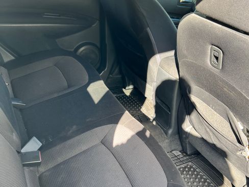 Used 2012 Nissan Rogue SV w/ Premium Pkg AWD/4WD image 9