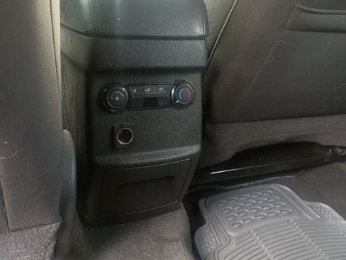 Used 2011 Ford Explorer XLT w/ Class III Trailer Tow Pkg AWD/4WD image 16