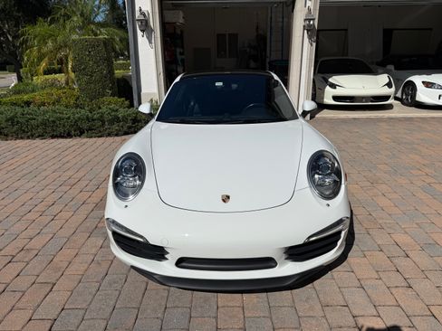 Used 2014 Porsche 911 Carrera S image 2