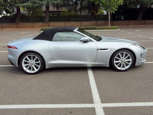 Used 2016 Jaguar F-TYPE S RWD image 2
