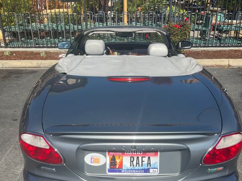 Used 2005 Jaguar XK8 R Convertible 2D image 11