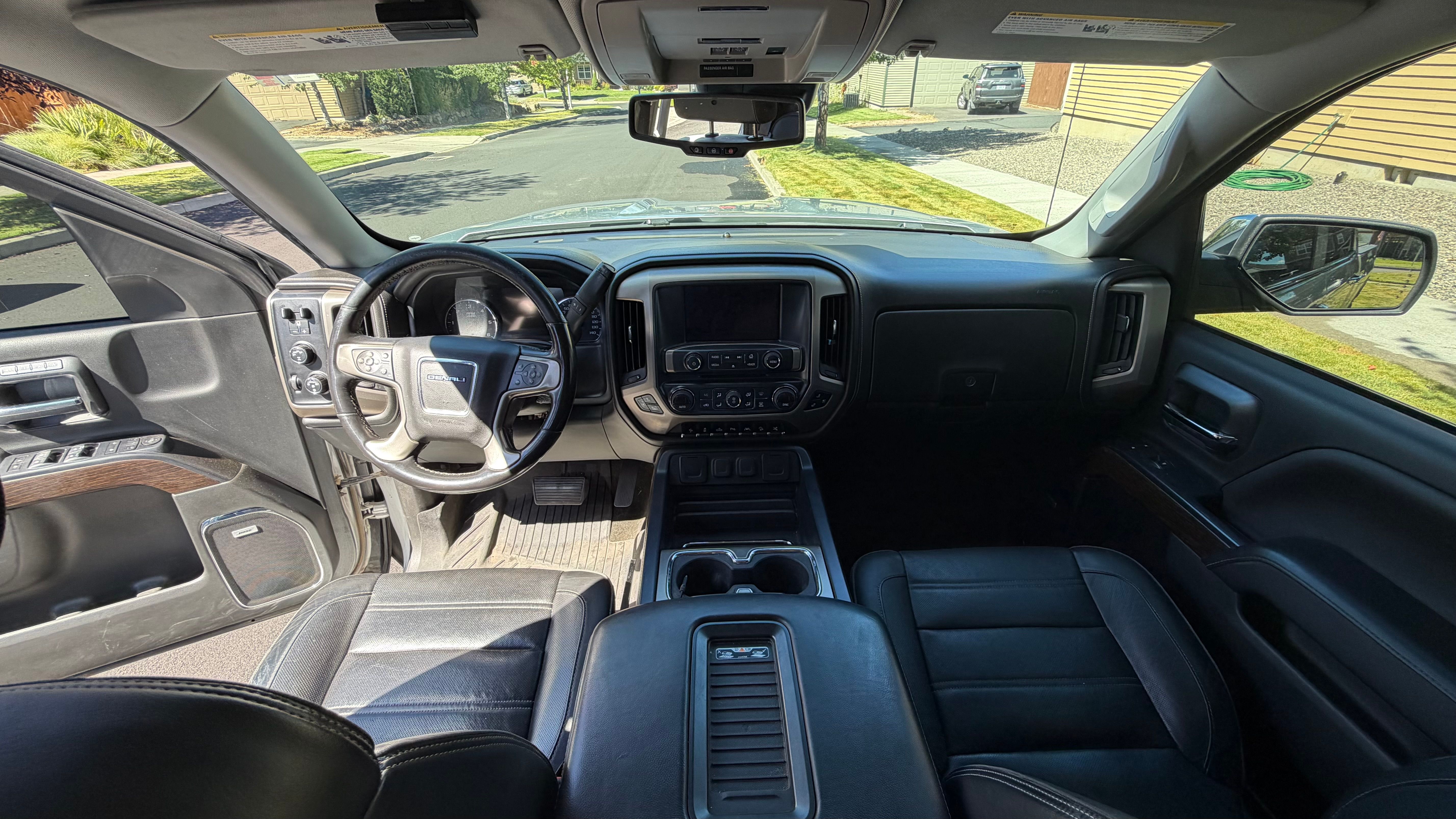 Used 2017 GMC Sierra 1500 Denali AWD/4WD image 9