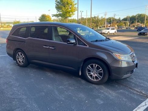Used 2012 Honda Odyssey EX image 4