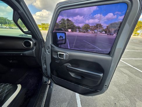 Used 2019 Jeep Wrangler Unlimited Sport S image 22