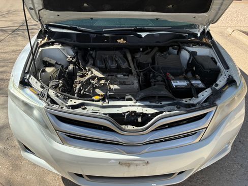 Used 2013 Toyota Venza Limited w/ Tow Prep Pkg image 6