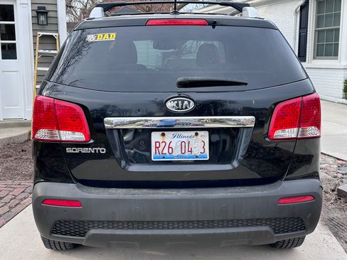 Used 2011 Kia Sorento LX w/ Convenience Pkg image 5