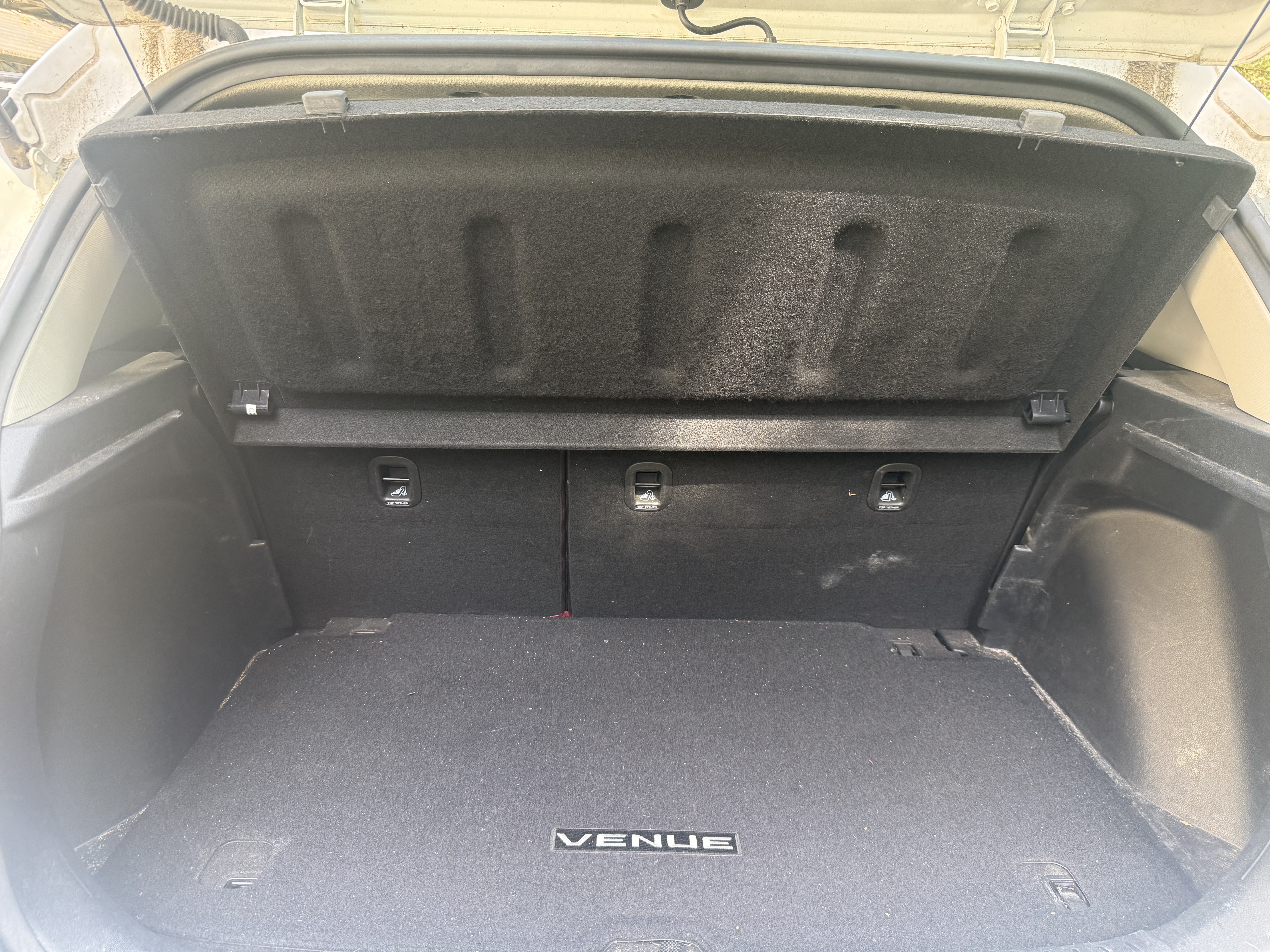 Used 2023 Hyundai Venue SEL w/ Cargo Package FWD image 12