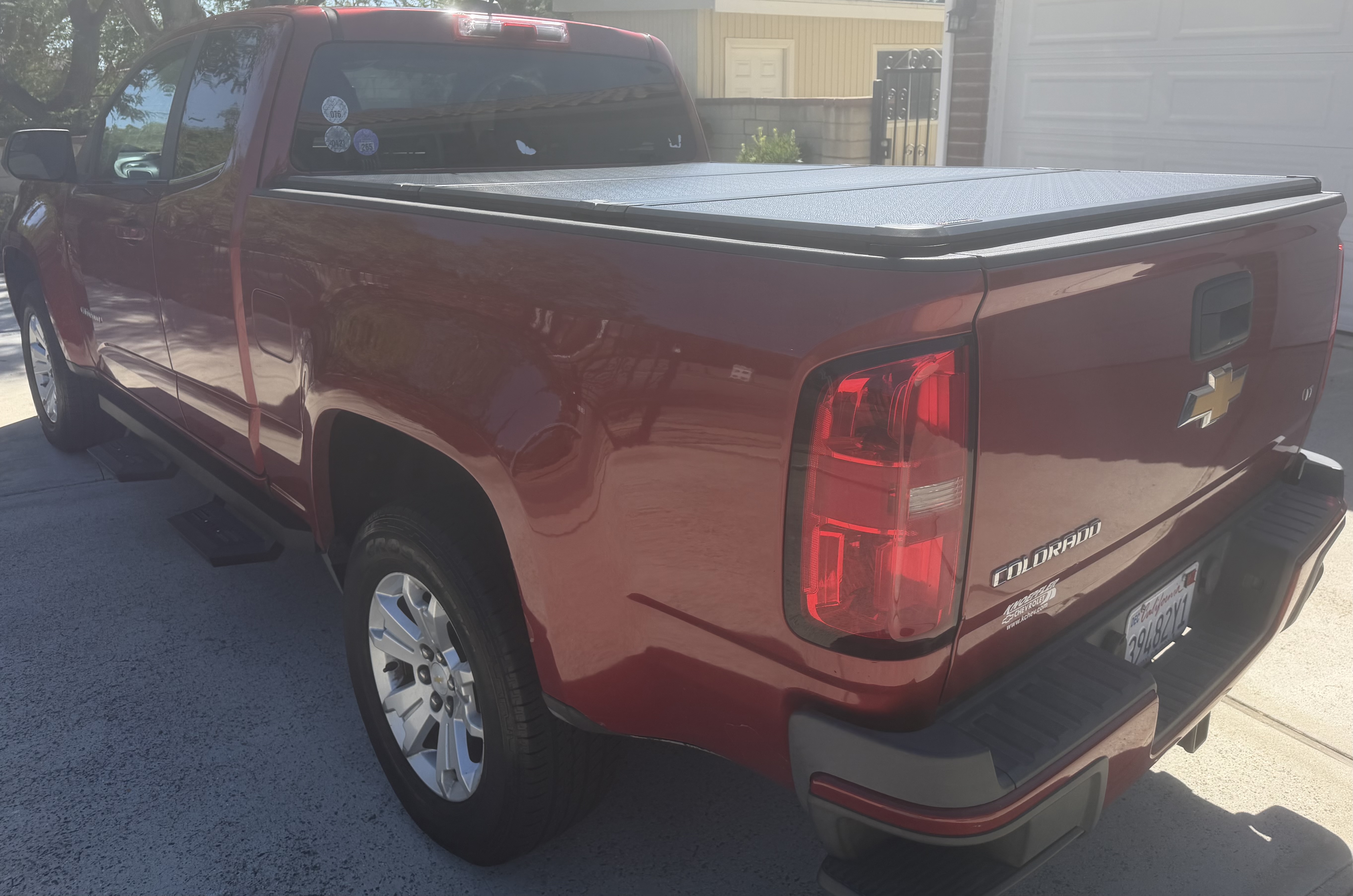 Used 2015 Chevrolet Colorado LT w/ LT Convenience Package RWD image 8