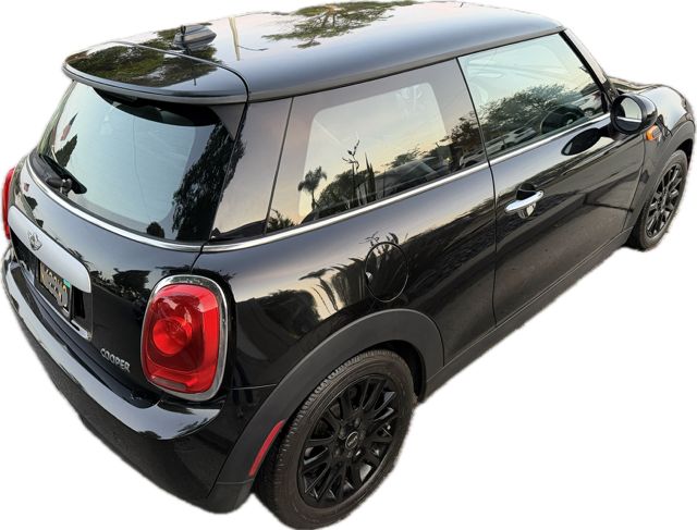 Used 2015 MINI Cooper 2-Door Hardtop FWD image 3