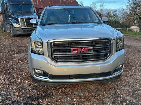 Used 2020 GMC Yukon XL SLT w/ Open Road Package image 1