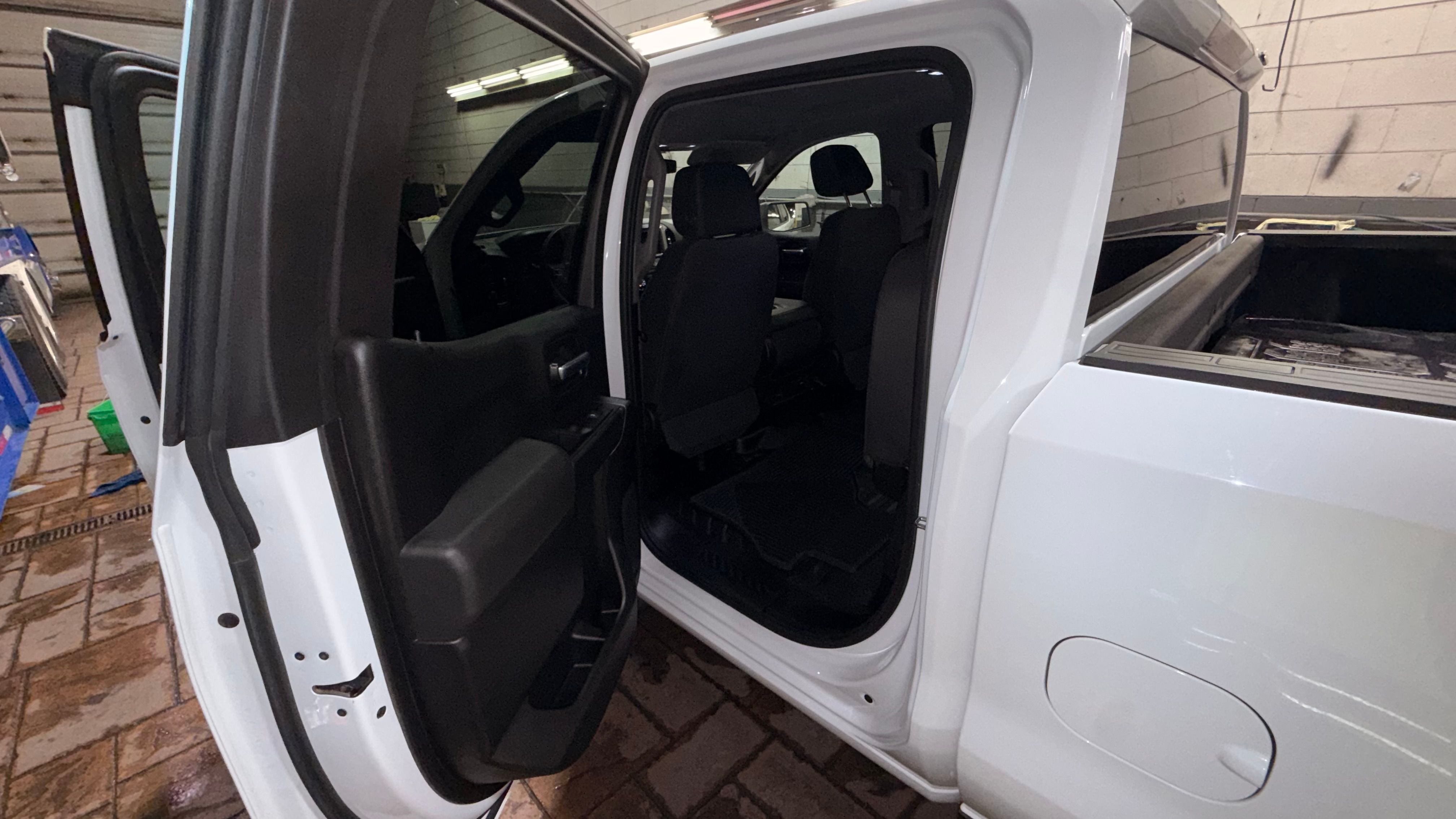 Used 2020 Chevrolet Silverado 1500 W/T w/ WT Value Package AWD/4WD image 12