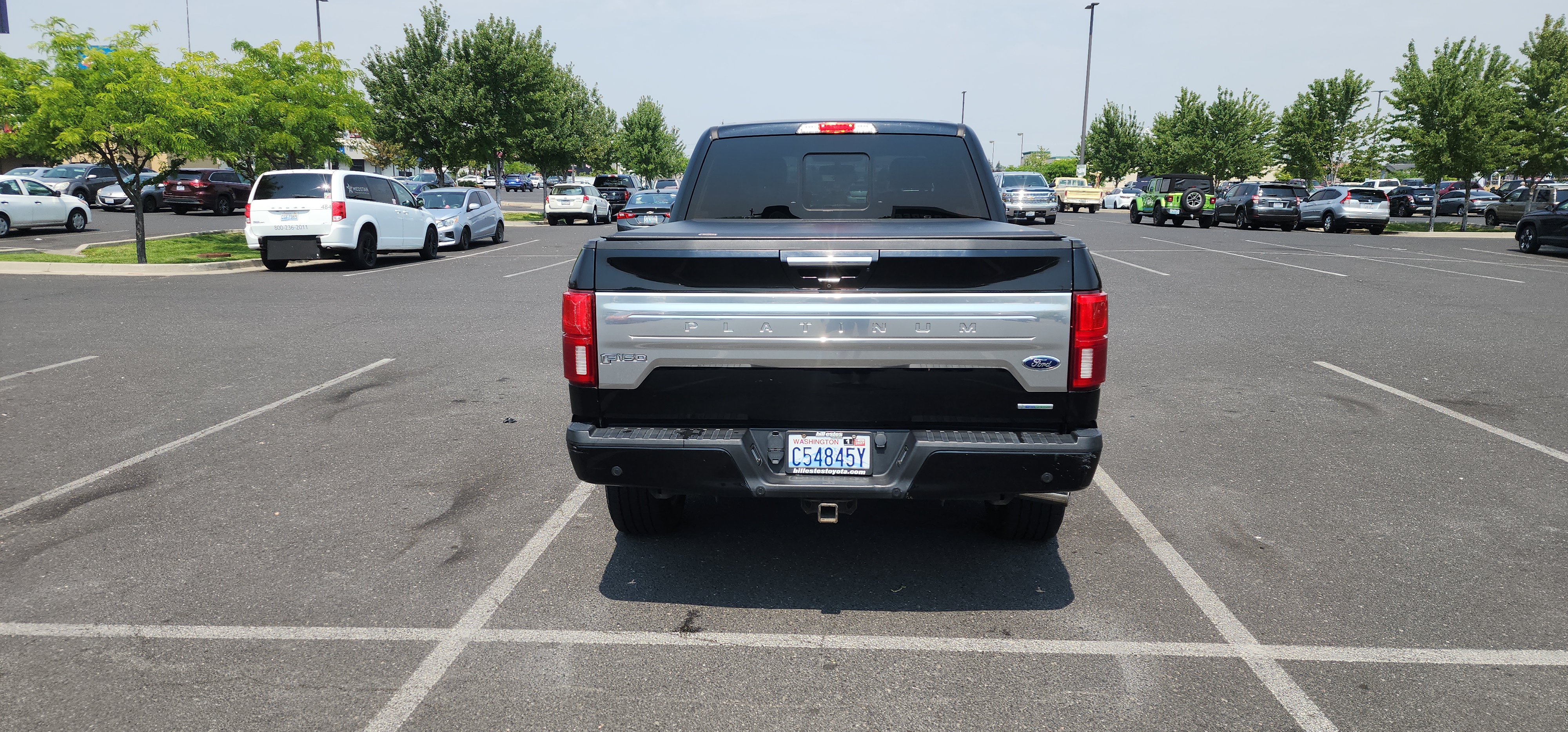 Used 2018 Ford F150 Platinum w/ Equipment Group 701A Luxury AWD/4WD image 5