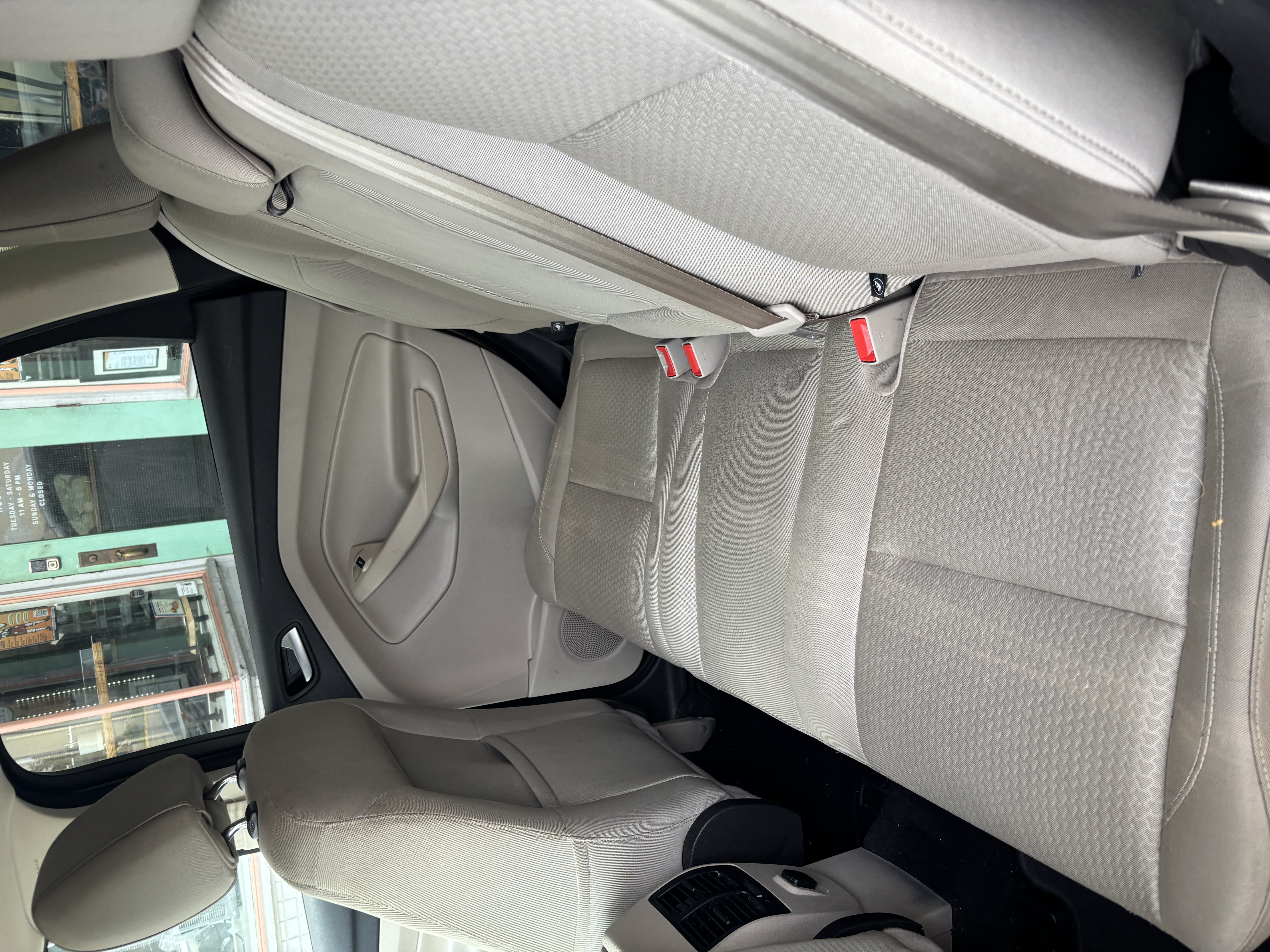 Used 2017 Ford Escape SE FWD image 12