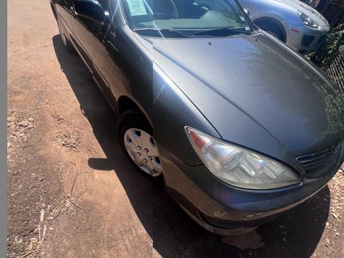 Used 2006 Toyota Camry XLE FWD image 10