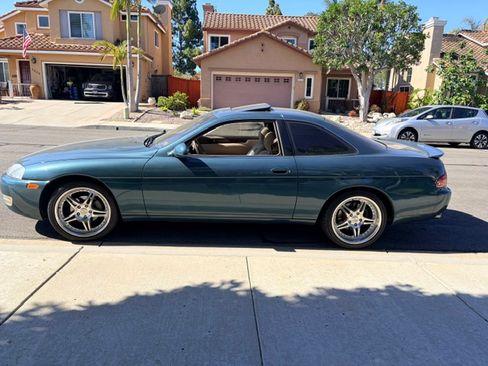 Used 1995 Lexus SC 300 Coupe RWD image 1