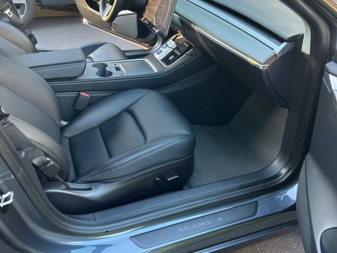 Used 2022 Tesla Model 3 RWD image 8