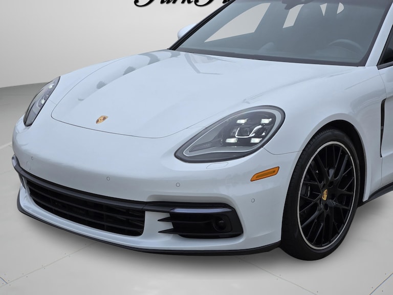 Used 2018 Porsche Panamera image 27