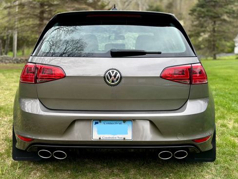 Used 2016 Volkswagen Golf 4-Door AWD/4WD image 6