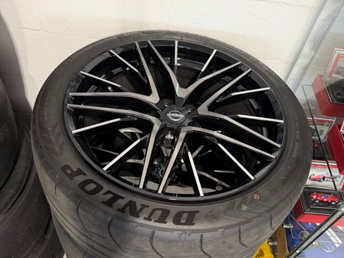 Used 2024 Nissan GT-R Premium w/ Floor Mat Package image 8