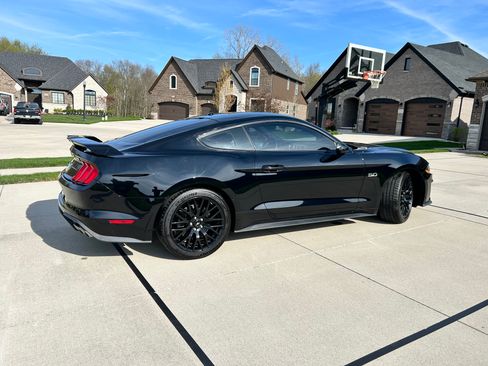 Used 2019 Ford Mustang GT w/ GT Performance Package RWD image 4