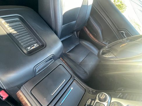Used 2017 Chevrolet Suburban Premier image 15