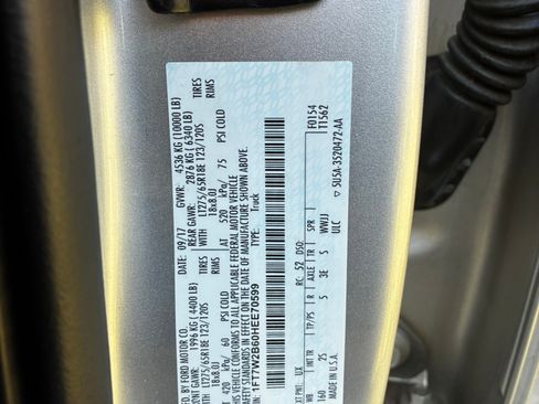 Used 2017 Ford F250 XLT w/ XLT Premium Package image 4