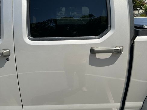 Used 2009 HUMMER H3T Alpha image 22