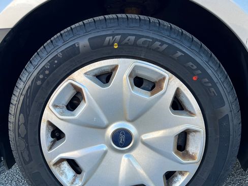 Used 2017 Ford Transit Connect XL image 15