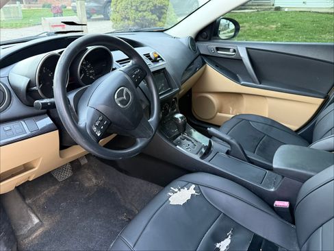 Used 2011 MAZDA MAZDA3 i Touring image 11
