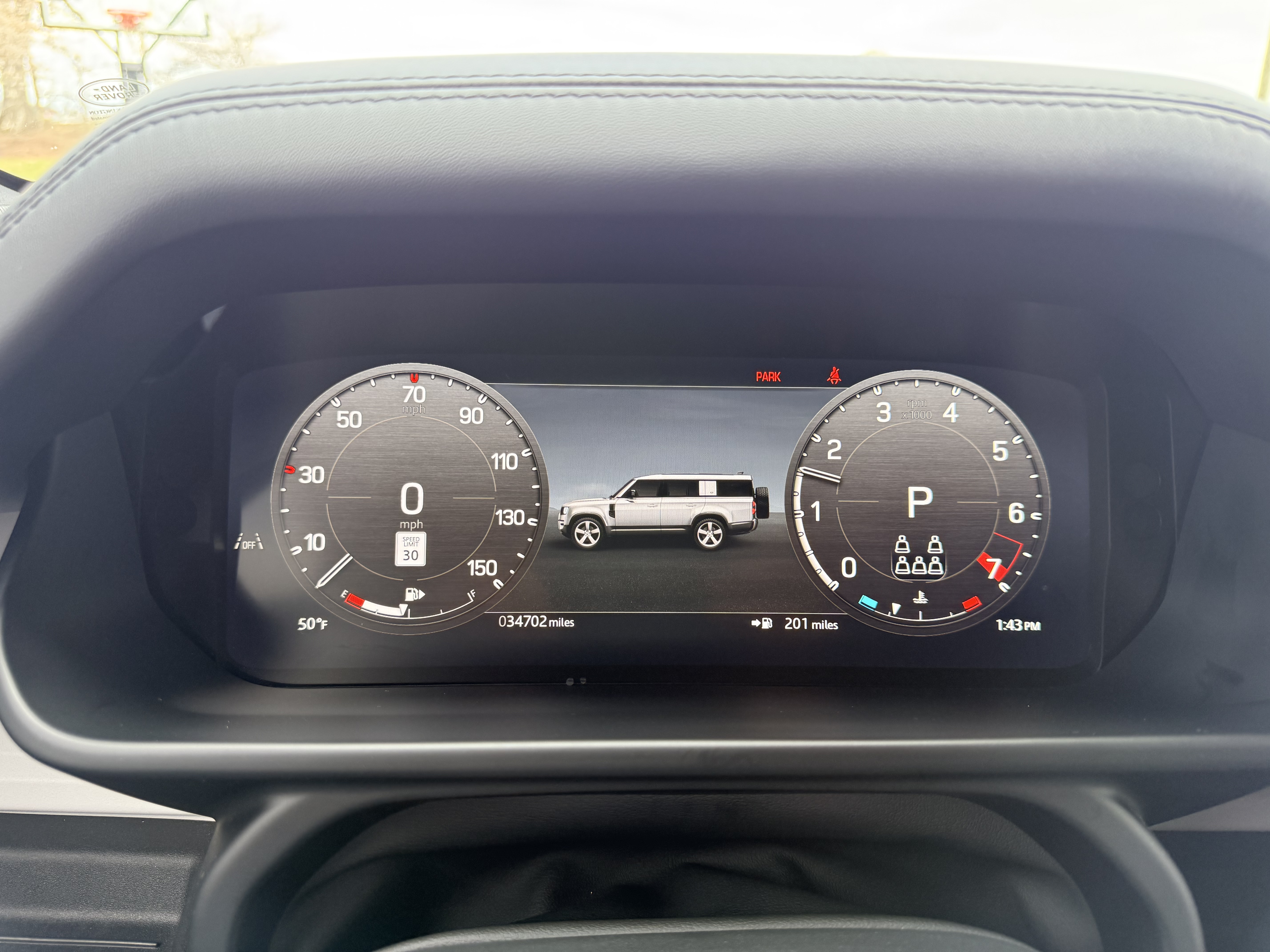 Used 2025 Land Rover Defender 130 X-Dynamic SE AWD/4WD image 16