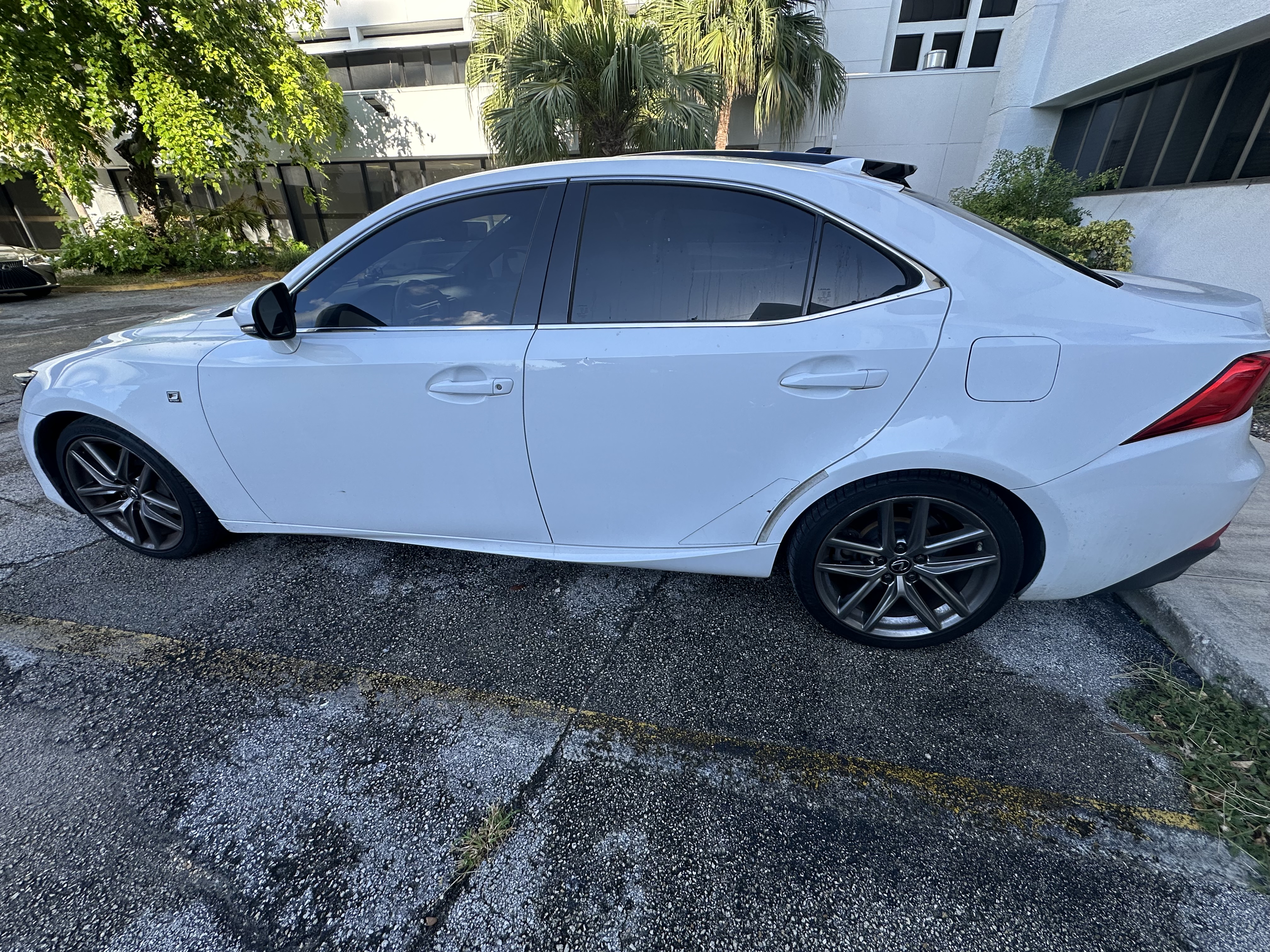 Used 2019 Lexus IS 300 F Sport w/ F Sport Package RWD image 4
