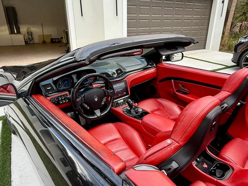 Used 2018 Maserati GranTurismo Sport image 9